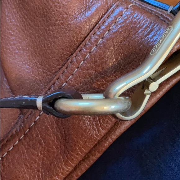 EUC Auth. Coach leather purse - Picture 11 of 12